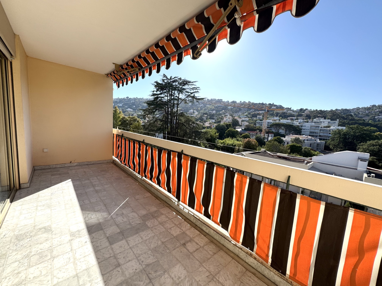 Image_, Studio, Golfe Juan, ref :812
