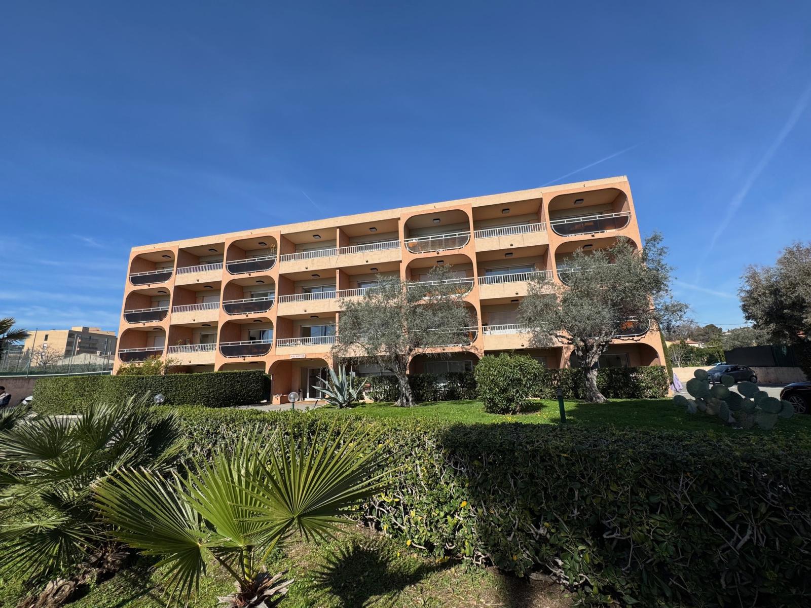 Image_, Studio, Golfe Juan, ref :808