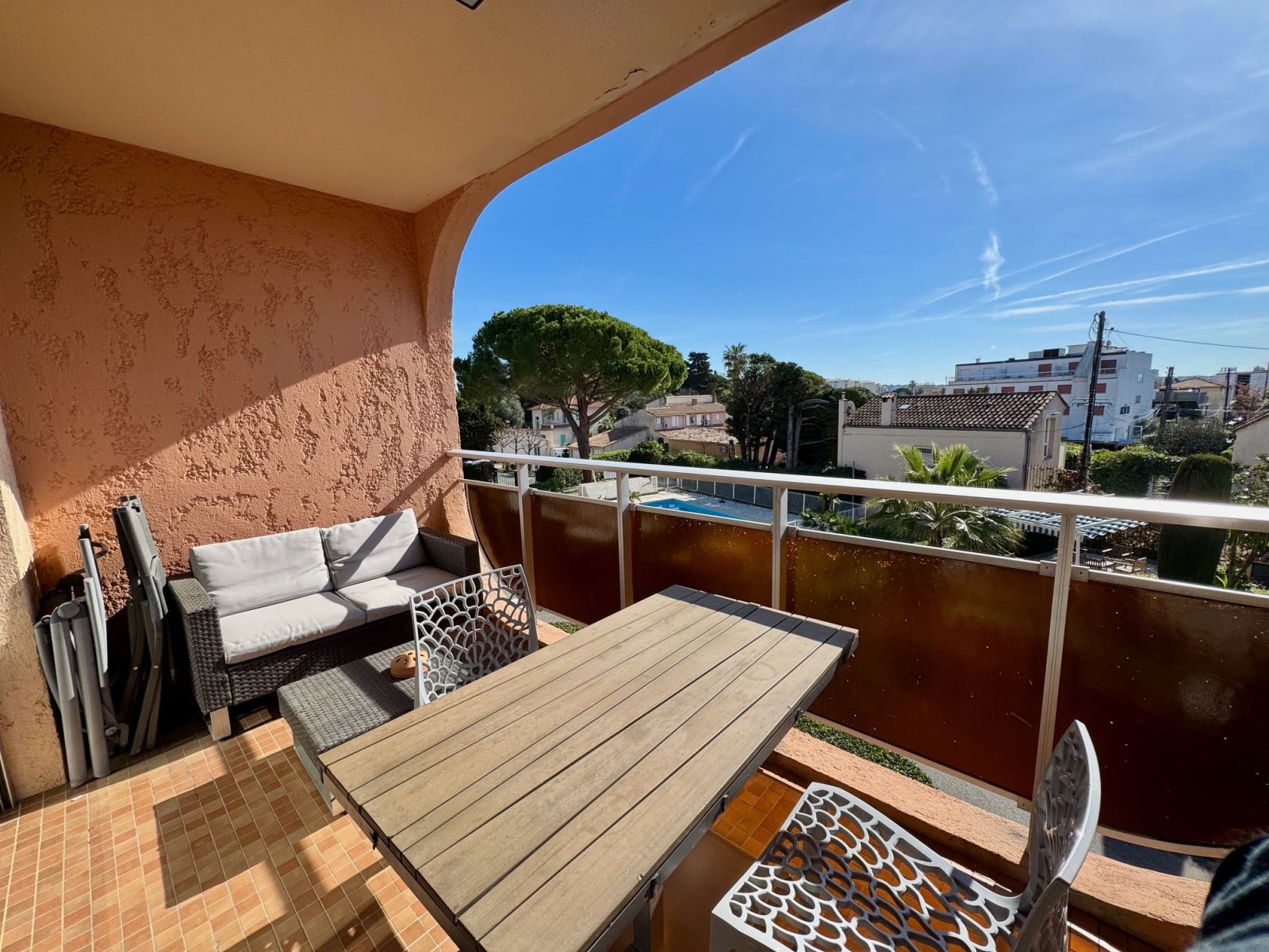 Image_, Studio, Golfe Juan, ref :808