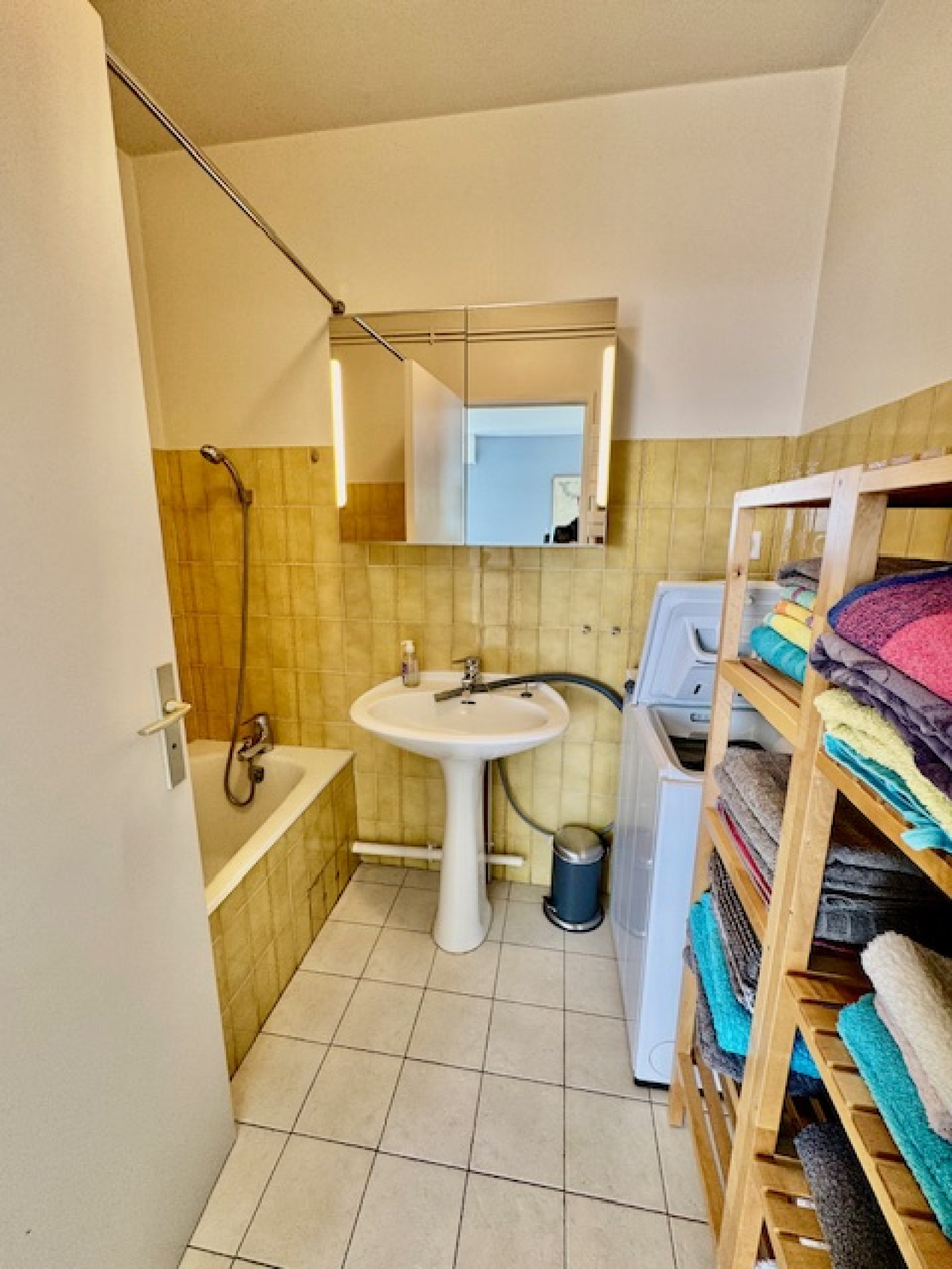 Image_, Studio, Golfe Juan, ref :795